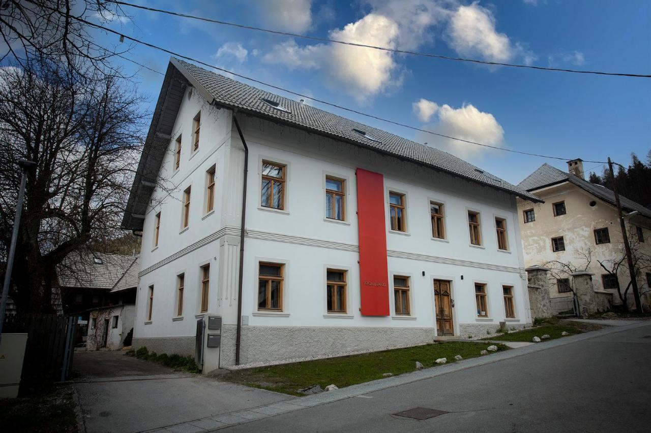 Pr'Gavedarjo Eco Heritage B&B Kranjska Gora Exteriör bild