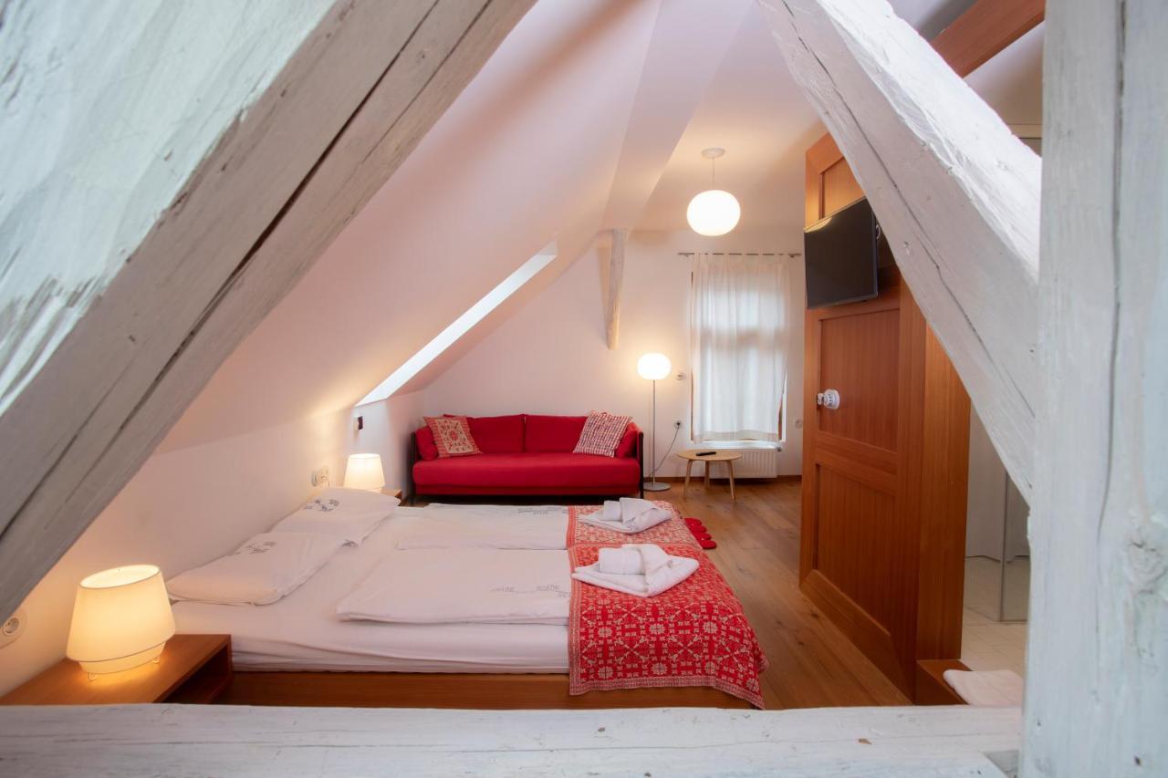 Pr'Gavedarjo Eco Heritage B&B Kranjska Gora Exteriör bild