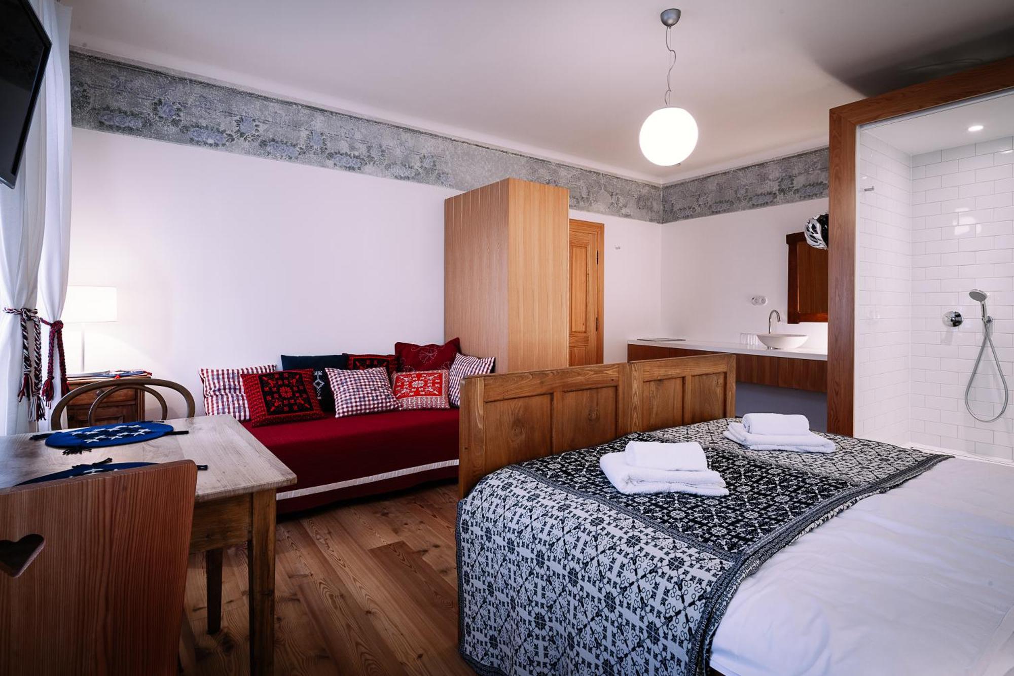 Pr'Gavedarjo Eco Heritage B&B Kranjska Gora Exteriör bild